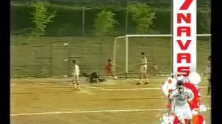 El niño que regateaba los charcos3.flv