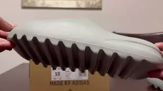 YEEZY SALT SLIDES 2024