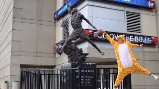 Stretch Ya Neck (Giraffe Basketball)