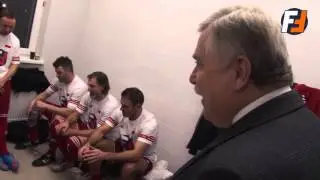 Odprawa Jerzego Engela w szatni Reprezentacji Polski 2002 | Futbolfejs