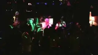 CRAZY IN LOVE// HIPS DONT LIE (BLISS BAND)