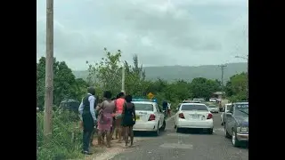 Residents In Clarendon Prote$t And Bl@me Police for Young Men De@th
