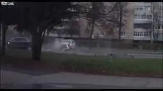 [Meanwhile in Russia] Car head on crash