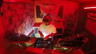 Suburban Architecture // 75-min Vinyl DJ set ~ Drum & Bass