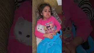 😥VAMOS A URGENCIAS!!🏥CYNTHIA TIENE DOLOR DE BARRIGA😢 _NALUCHI VLOG #urgencias #cynthia #naluchivlog