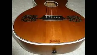 01 Gitarre Goldklang