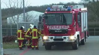 Schulausfall wegen verschlossener T&uuml;ren in Brodersdorf - Feuerwehr hilft