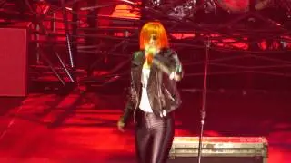 Paramore LIVE 14/1/14 (Fast In My Car)