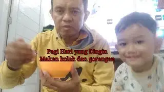 Pagi hari yang dingin makan kolak dan girengan