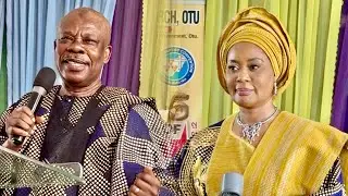 SEE HOW SEN IBIKUNLE AMOSUN SURPRISE HIS BEAUTIFUL WIFE AND DONATE 10M NAIRA TO FIRST BAPTIST CHUCH
