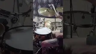 Playing to some Cloudkicker getting pwned cuz he&rsquo;s a wizard. #drums #drummer #music