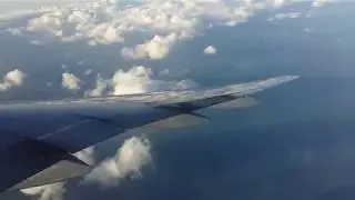 Delta airlines - loose object on right wing of Airplane puting lives in risk. Watch till the end.