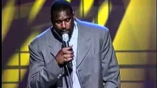 Kobe Bryant Introduces Shaquille O'Neal at the 2001 Sports Spectacular Event
