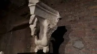 MUSEO dei Fori Imperiali - Capitello di lesena corinzieggiante figurato con cavalli alati Pegasi