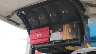 2 Subwoofer 4 speaker JBL tractor music system