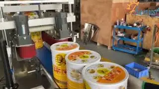 &eacute;quipement de capsulage de couvercle en plastique anti-poussi&egrave;re automatique