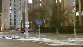 Roads and Pedestrians in the Capital City