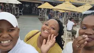 VLOG| Visiting the beach bar in Pretoria