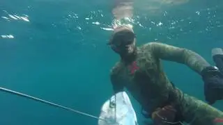 Paulo karate pescando Xar&eacute;u branco no Rio de Janeiro