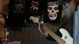 Metallica - Blackened // Cronos - Chinese Whispers *// Soundgarden - Rusty Cage - (HD) Bass guitar