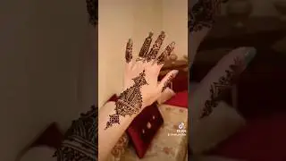 Beautiful moroccan henna design 😍