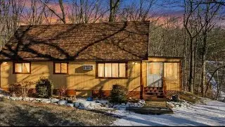 8124 Gallahad Pass, East Stroudsburg, PA Presented by Bob Hay.