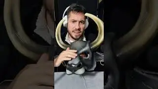 ASMR 250 euros ce masque de taureau noir #asmr #masque #taureau #minotaure #d&eacute;guisement