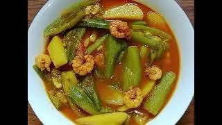আজকের খাবারের রান্না করলাম চিচিঙ্গা আলু চিংড়ি মাছ দিয়ে ঝোল।