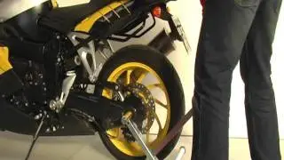 Motorradheber Heck/Hinten an einer BMW K1200S Einarmschwinge von Kern-Stabi-Motorradtechnik
