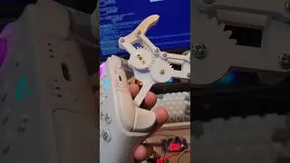 Robot gripper controlled wirelessly with gamepad ESP32 and PCA9685 servo driver setup buck converter