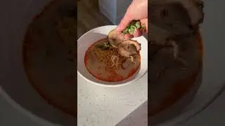 Kenchan Ramen Frozen Spicy Tonkotsu Ramen Kit