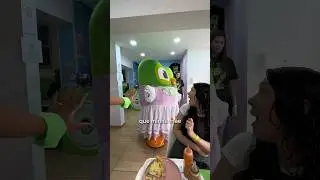 Fui num maid cafe do duolingo! #beaduarte #duolingo