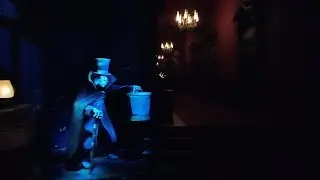 The Haunted Mansion Full Ride in 4k at Disneys Magic Kingdom 2024 (Night Time Queue)
