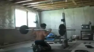 Epic Weight Lifting Fail   Needs Mommy