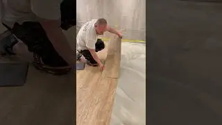 Pvc vloer leggen op een boot