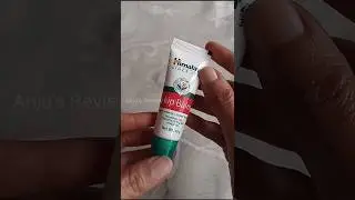 Himalaya Lip Balm Rs. 40 l Lip Balm Review l #shorts #shortsfeed #lipbalm