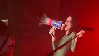 Wolf Alice - Yuk Foo / Play the Greatest Hits (Live @ Schwutz Queer Club, Berlin)