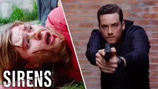 Voight and Crew Attempt To Rescue Two Teenagers | Chicago P.D. | Sirens