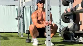 Kinetic Squat Hold
