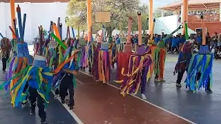 LOS TRAPEADORES BAILADORES / ESCUELA PRIMARIA 