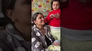 Rasbhari doing Ritu Rathee&rsquo;s Makeup