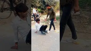 Boy reaction skating 😱#galat baat hai 🥰#ntrarunskating short #funny skating short #trending skating😱
