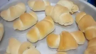 خطوات عمل الكرواسون بالجبن،🌾🧀🥐🍵