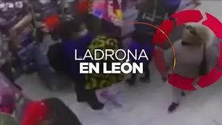 Captan a mujer robando la cartera de una señora en León, Guanajuato