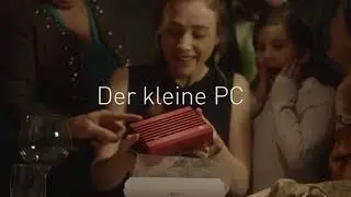 Prime Computer Christmas Video Short