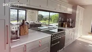 DIY Splashbacks Antique Mirrors #antiquemirror #mirrorsplashback #mirrrors #kitchen #interiordesign