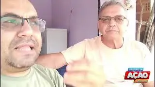 Rog&eacute;rio Lu&iacute;s atr&aacute;s de orienta&ccedil;&atilde;o de extintores com Bombeiro Veras
