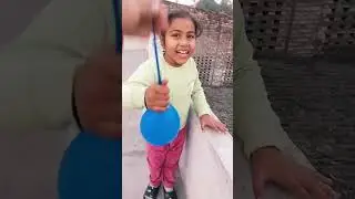 Betu ye dekho Pani 💦💦🌊🌊 vala balloon 🎈🎈🎈🎈#waterballoon #youtubvedio #trending #veral 