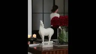 Warmly Design Horse Figurine Stunning Stylish Art Animal Resin Shaped Sculpture Hightlight Interior
