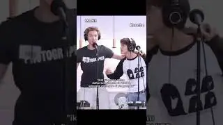 martin : curhat di lagu aja  😭